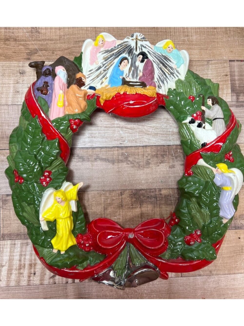 Hand Painted Ceramic Nativity Christmas Wreath Decoration Angels Holy Family 3D